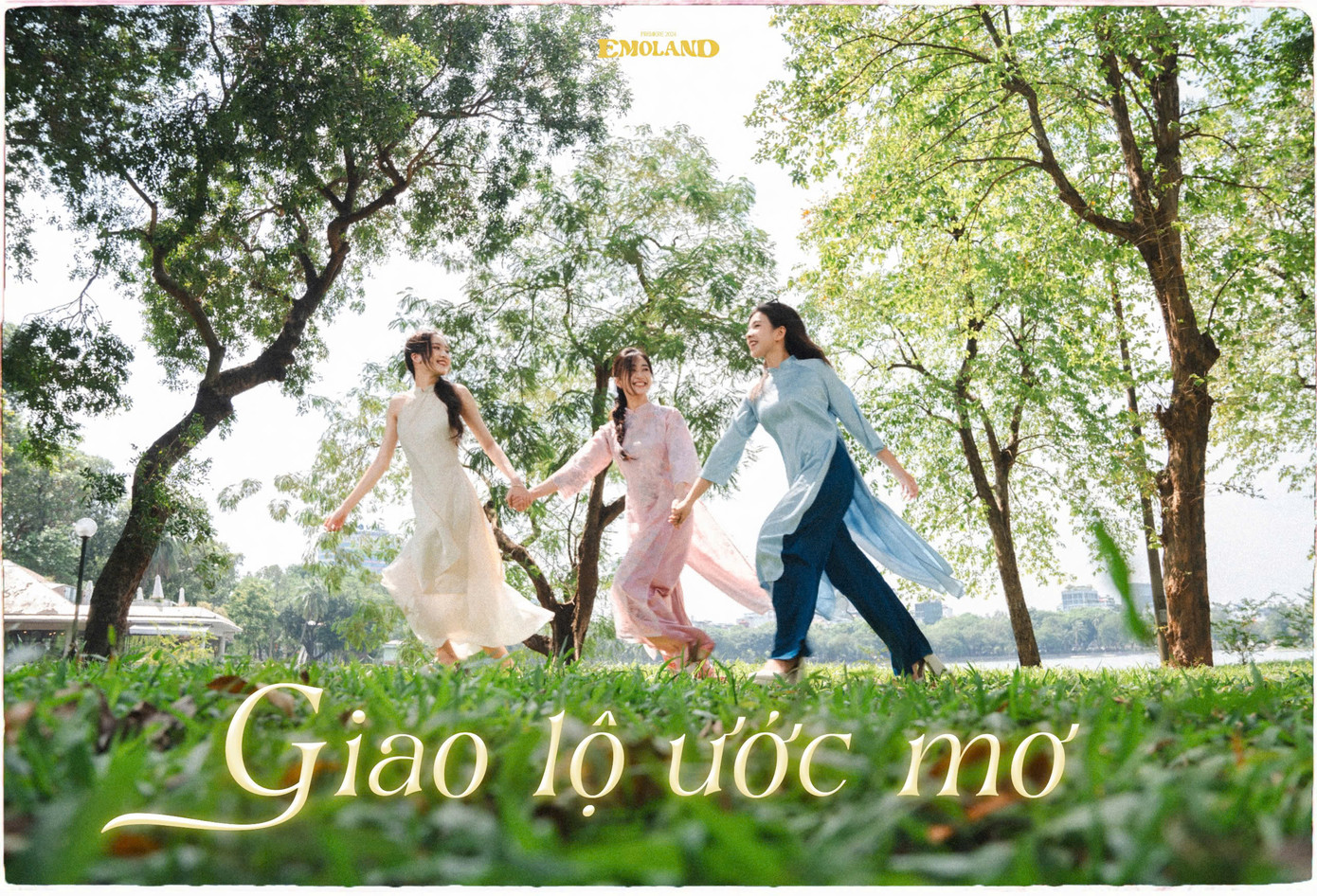 Premiere 2024: Emoland chính thức tung ra bộ ảnh viral “Giao lộ ước mơ”. Bộ ảnh đã chạm vào trái tim bạn đọc và nhận được nhiều lượt tương tác trên mạng xã hội.