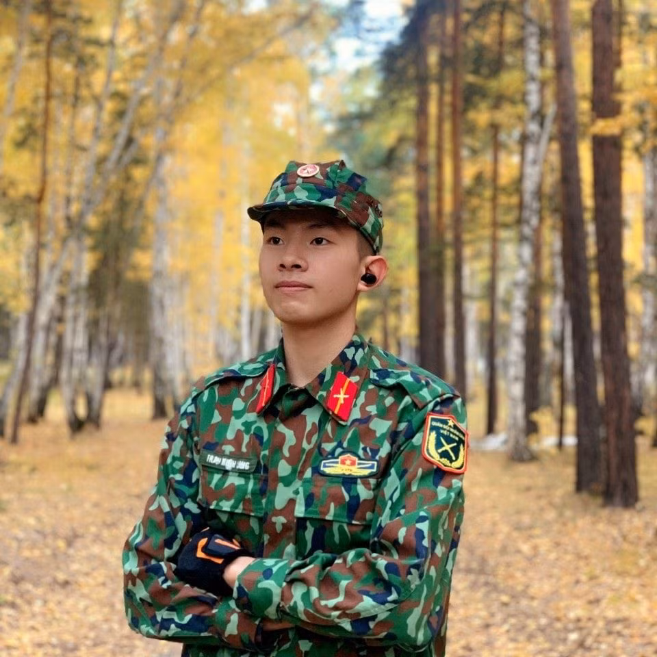 Trần Minh Sang trong màu áo lính.