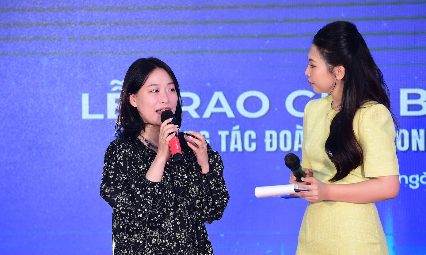 Đại diện hai nhóm tác giả của Đài PT-TH tỉnh Gia Lai và Báo Nhân Dân giao lưu tại chương trình. Ảnh: Xuân Tùng Đại diện hai nhóm tác giả của Đài PT-TH tỉnh Gia Lai và Báo Nhân Dân giao lưu tại chương trình. Ảnh: Xuân Tùng