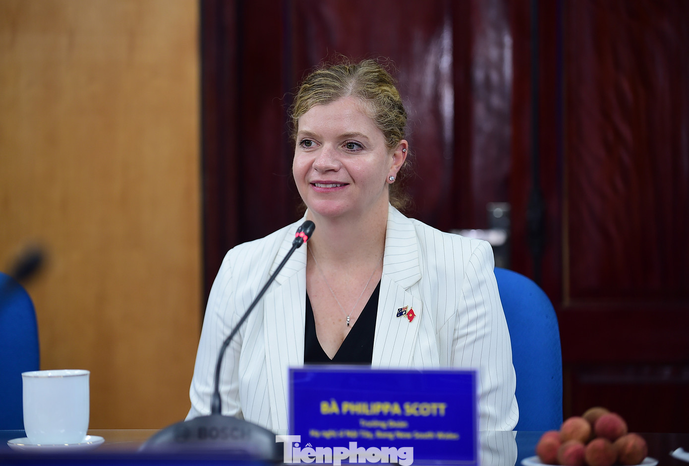 Bà Philippa Scott - Hạ nghị sĩ Nội Tây, Bang New South Wales, Đảng viên Công Đảng tại buổi tiếp. Ảnh: Xuân Tùng