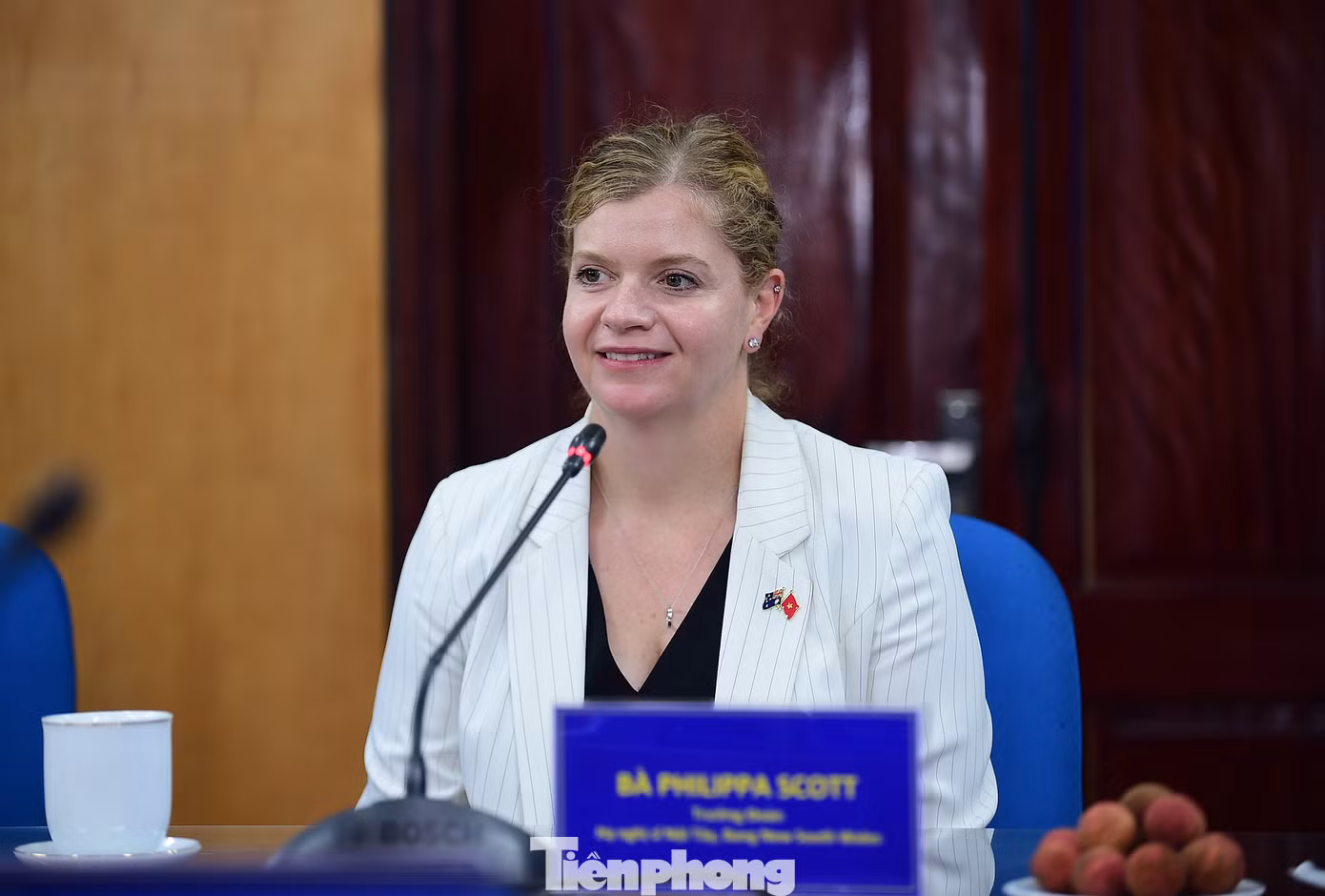 Bà Philippa Scott - Hạ nghị sĩ Nội Tây, Bang New South Wales, Đảng viên Công Đảng tại buổi tiếp. Ảnh: Xuân Tùng
