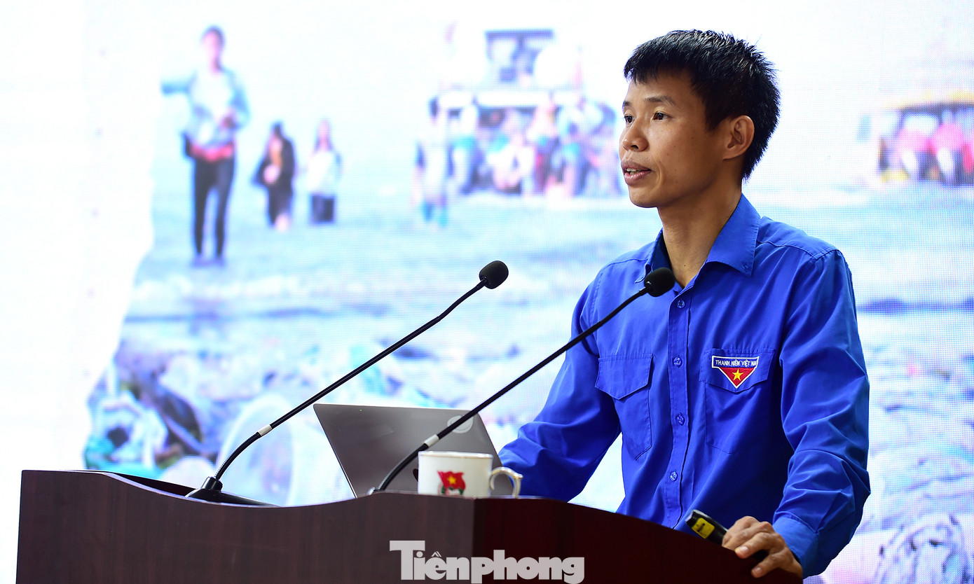 Anh Vũ Minh Thảo chia sẻ tại chương trình. Ảnh: Xuân Tùng Anh Vũ Minh Thảo chia sẻ tại chương trình. Ảnh: Xuân Tùng