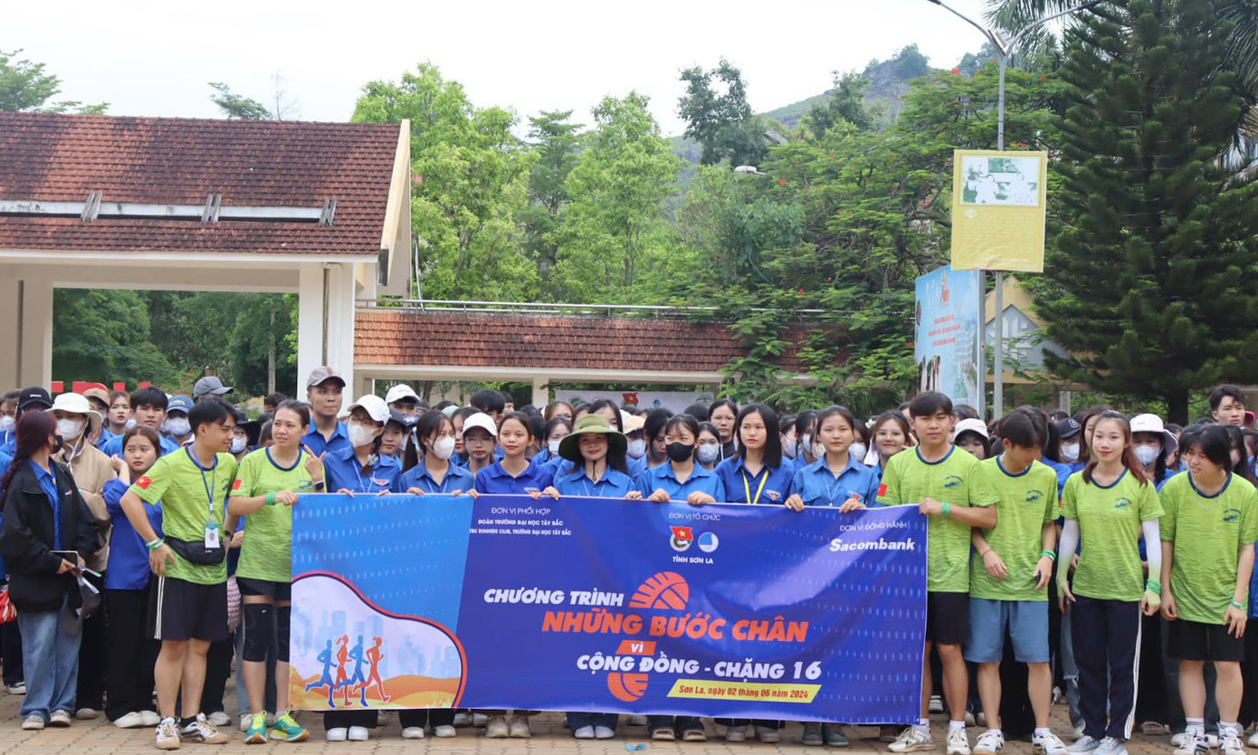 Đoàn viên, thanh niên tham gia chương trình Những bước chân vì cộng đồng. Ảnh: TĐSL