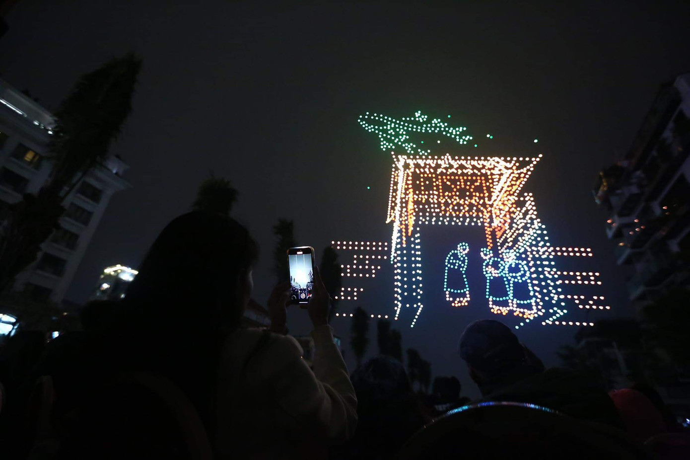 Pháo hoa rực sáng trên bầu trời chào năm mới Giáp Thìn 2024 ảnh 155 Pháo hoa rực sáng trên bầu trời chào năm mới Giáp Thìn 2024 ảnh 155