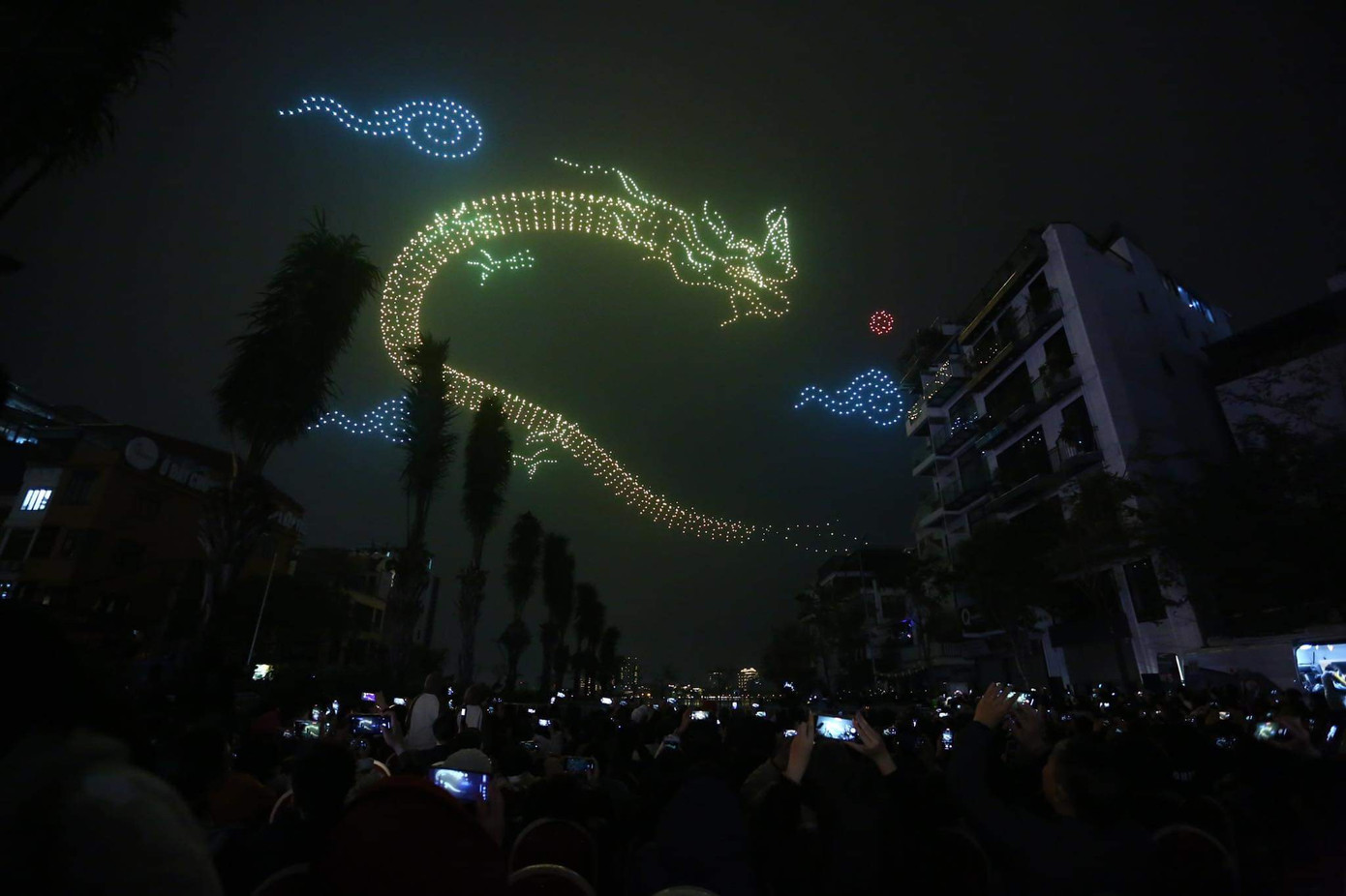 Pháo hoa rực sáng trên bầu trời chào năm mới Giáp Thìn 2024 ảnh 146 Pháo hoa rực sáng trên bầu trời chào năm mới Giáp Thìn 2024 ảnh 146