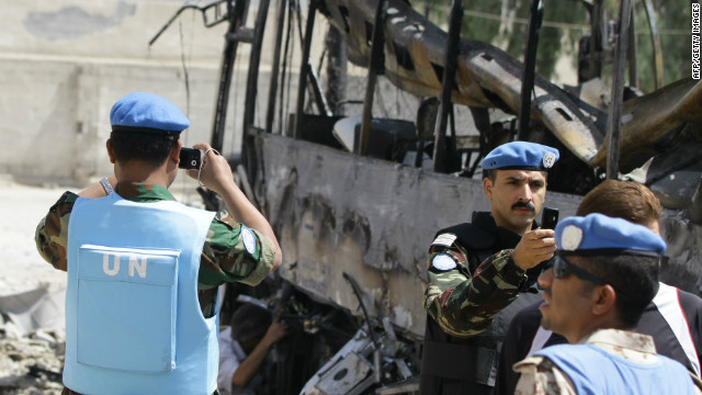 Nhóm quan sát viên của Liên Hợp Quốc tại Syria tạm ngừng hoạt động do bạo lực leo thang. Ảnh: CNN