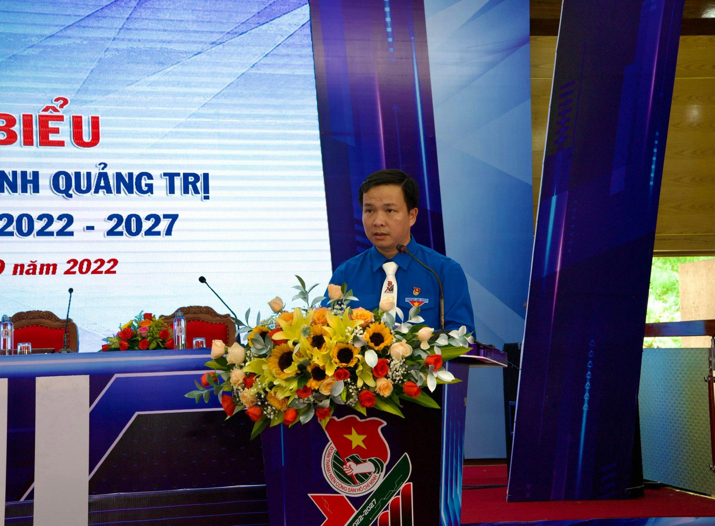 Anh Mai Văn Nam - Phó Bí thư Thường trực Tỉnh Đoàn Quảng Trị đọc Báo cáo chính trị tại Đại hội.