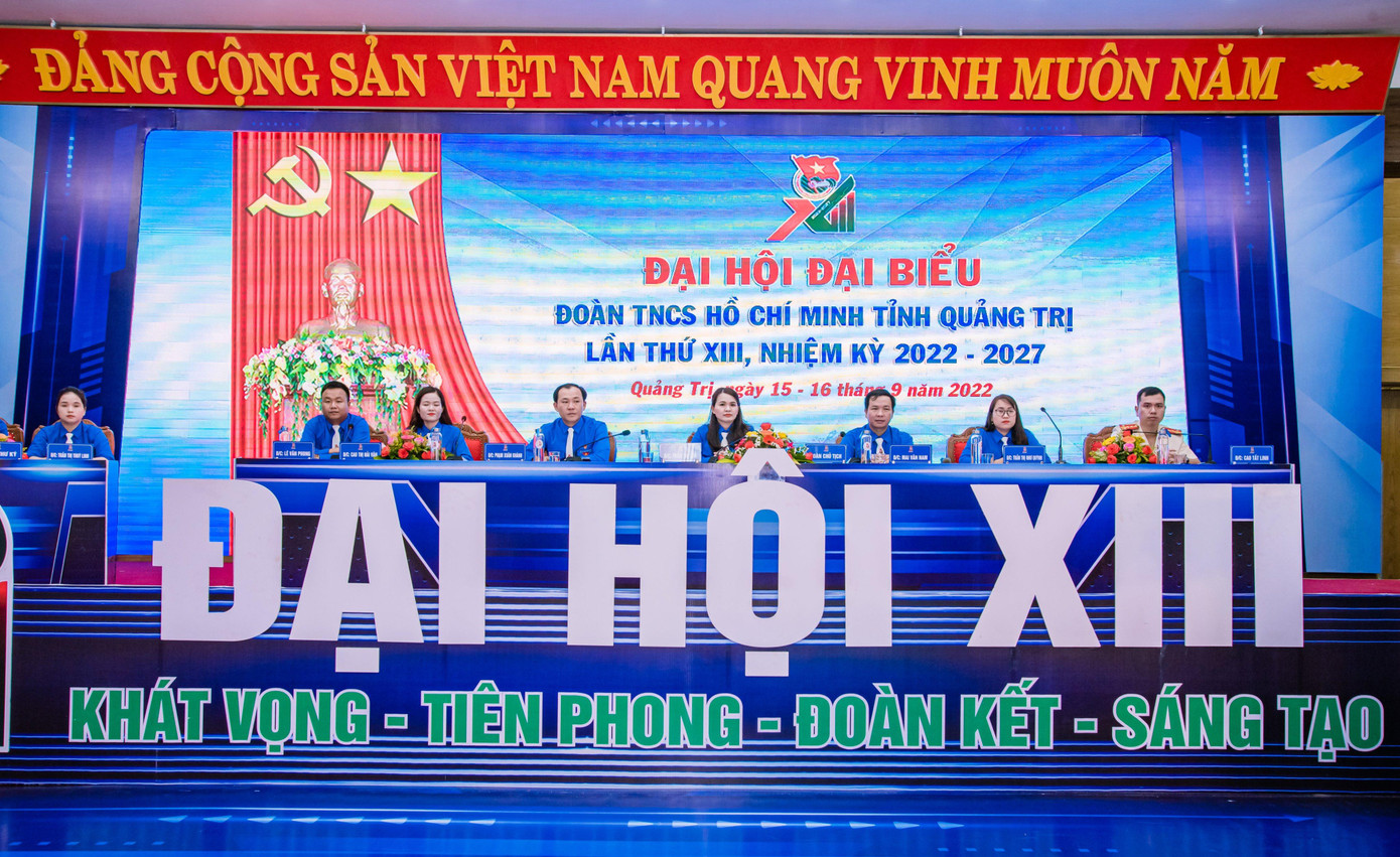 Đoàn Chủ tịch Đại hội Tỉnh Đoàn Quảng Trị lần thứ XIII, nhiệm kỳ 2022-2027.