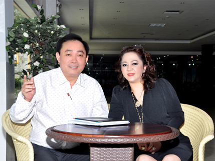 Vợ chồng ông Huỳnh Uy Dũng. Vợ chồng ông Huỳnh Uy Dũng