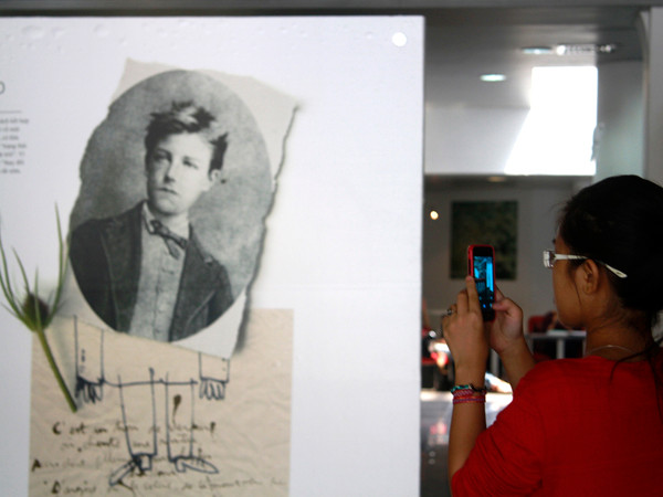 Hình ảnh trong sách thu hút bạn trẻ