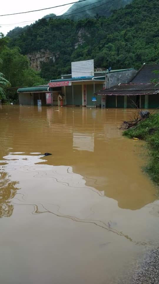 Mưa bão gây ngập lụt nhiều nơi ở miền núi Thanh Hóa ảnh 2