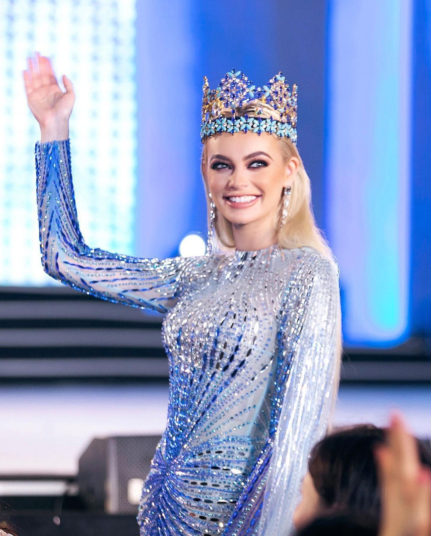 Karolina Bielawska cho biết cô rất xúc động trước tình cảm mà fan Việt dành cho mình.