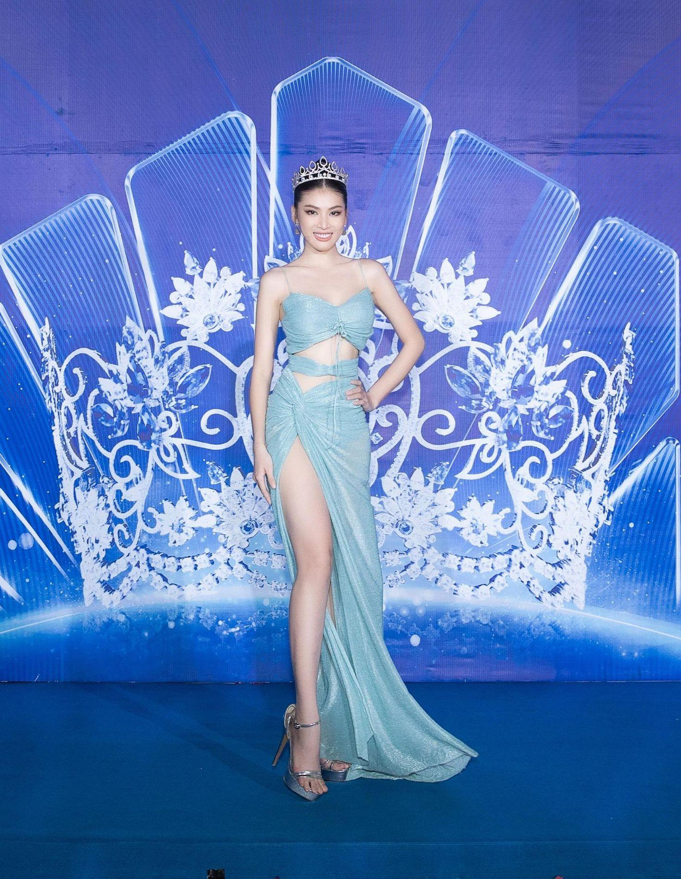 Á hậu Ngọc Thảo ngày càng sexy và nóng bỏng. Cô được xem là người đẹp sở hữu chỉ số hình thể đẹp nhất trong các mỹ nhân Việt.