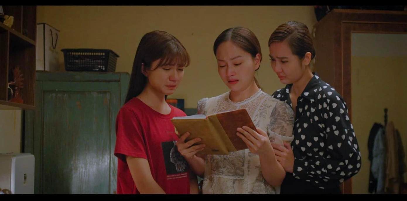 Tình huống bà Nga bị mất trí nhớ và bất tỉnh sau giấc ngủ là cú sốc tinh thần với 3 cô con gái. Đây có lẽ là nỗi đau lớn mà nhân vật Vân Khánh phải trải qua như chia sẻ của Lan Phương trước đó.