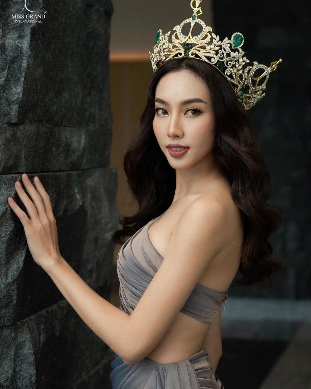 Với nhiệm kỳ của mình, Thùy Tiên đã lan tỏa được giá trị tích cực và nhân văn tới nhiều nơi trên thế giới, khiến cho công chúng Việt Nam tự hào.