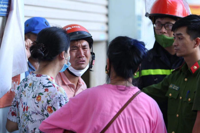 Người dân chứng kiến sự việc tại hiện trường kể lại câu chuyện trong sự bàng hoàng và tiếc thương