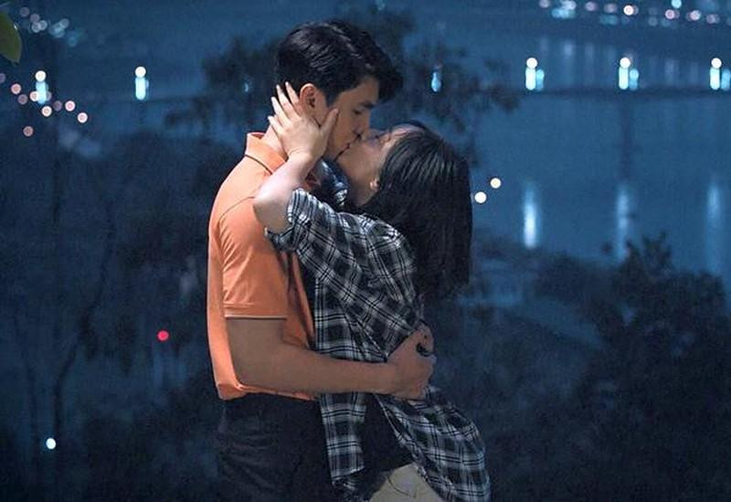 Bình An có nhiều cảnh hôn, ngọt ngào trong "Ga-ra hạnh phúc".