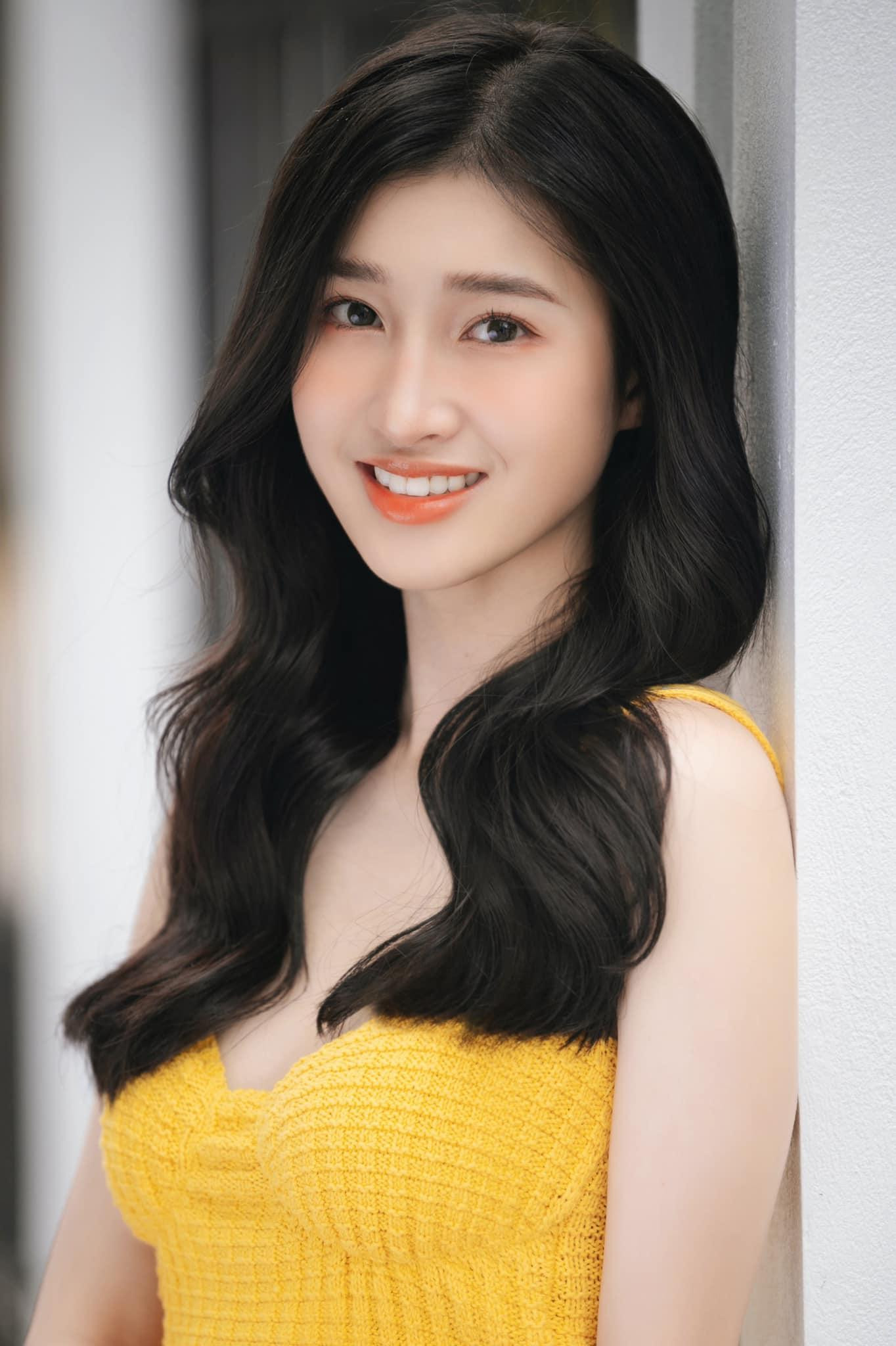 Dù bắt đầu từ con số 0 ở một cuộc thi nhan sắc nhưng Phương Nhi gây ấn tượng nhờ nhan sắc xinh đẹp và sự cầu tiến, ham học hỏi của mình. Dù bắt đầu từ con số 0 ở một cuộc thi nhan sắc nhưng Phương Nhi gây ấn tượng nhờ nhan sắc xinh đẹp và sự cầu tiến, ham học hỏi của mình.