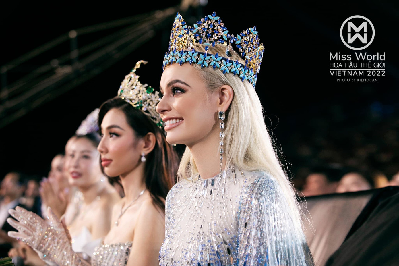 Những bức hình của mỹ nhân đến từ Ba Lan luôn nhận được nhiều sự yêu thương của fan sắc đẹp trên toàn thế giới.