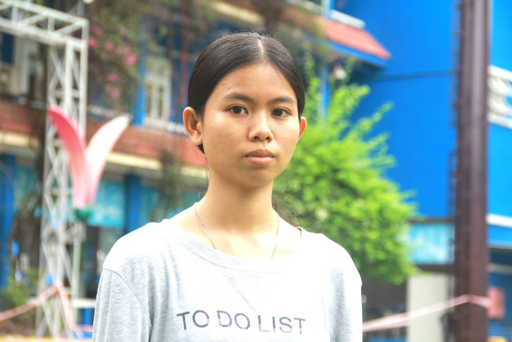 Lê Thị Hoàn Dung, thủ khoa ngành Ngôn ngữ Anh, Trường Đại học Thủ Dầu Một Lê Thị Hoàn Dung, thủ khoa ngành Ngôn ngữ Anh, Trường Đại học Thủ Dầu Một