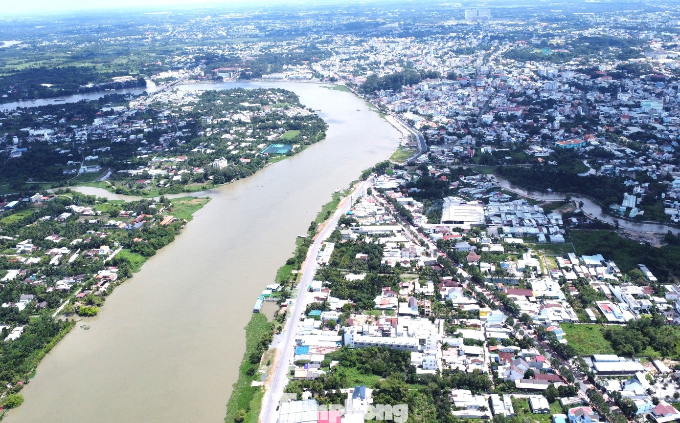 Sông Sài Gòn đoạn qua thành phố Thủ Dầu Một (Bình Dương) Sông Sài Gòn đoạn qua thành phố Thủ Dầu Một (Bình Dương)