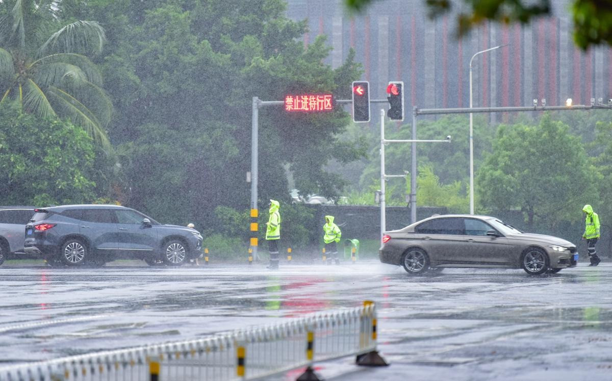 Cơ quan khí tượng địa phương cho biết, dự kiến bão YAGI sẽ di chuyển về phía thành phố Hải Khẩu (Hải Nam) trước khi hướng đến Vịnh Bắc Bộ vào sáng 7/9. Ảnh: China Daily