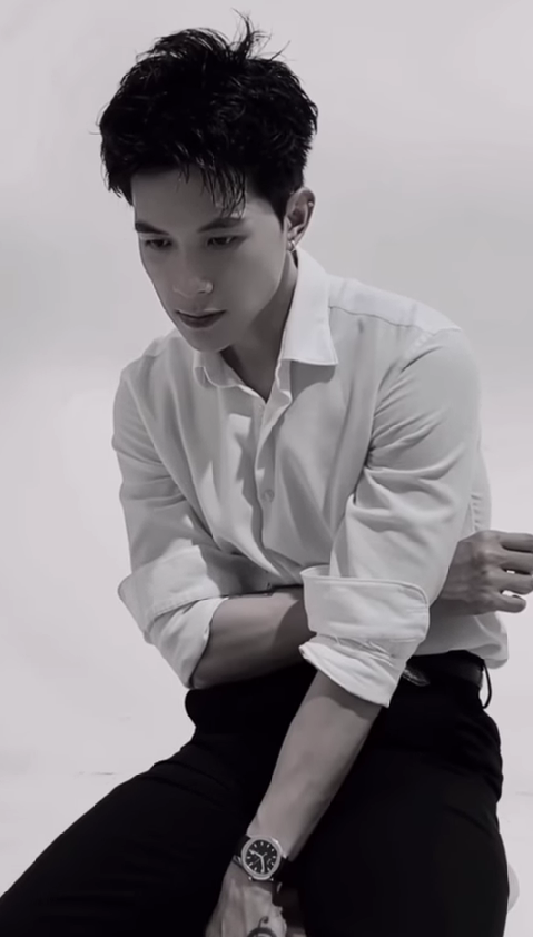 Nhan sắc &quot;chất lượng cao&quot; của diễn viên Anh Tú.