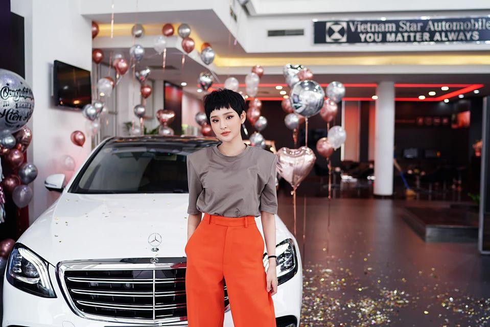 Hiền Hồ chính là một "đại gia ngầm" của showbiz Việt! Hiền Hồ chính là một "đại gia ngầm" của showbiz Việt!