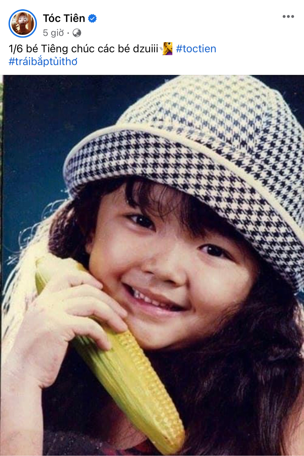 Tóc Tiên khoe ảnh thời bé với mái tóc xù và nụ cười "thương hiệu" thời Con Cò Bé Bé. Tóc Tiên khoe ảnh thời bé với mái tóc xù và nụ cười "thương hiệu" thời Con Cò Bé Bé.