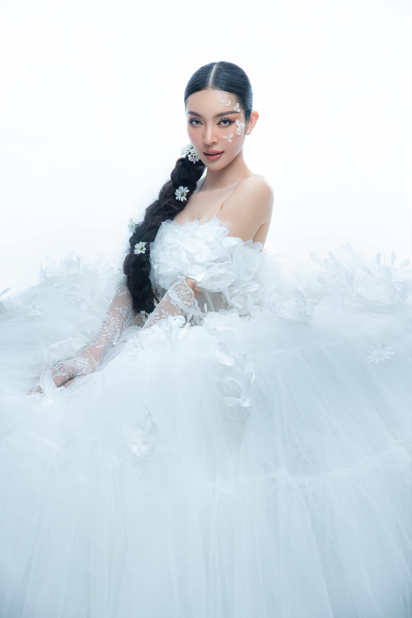 Mỹ nhân gốc An Giang là gương mặt thân quen đối với fan sắc đẹp.