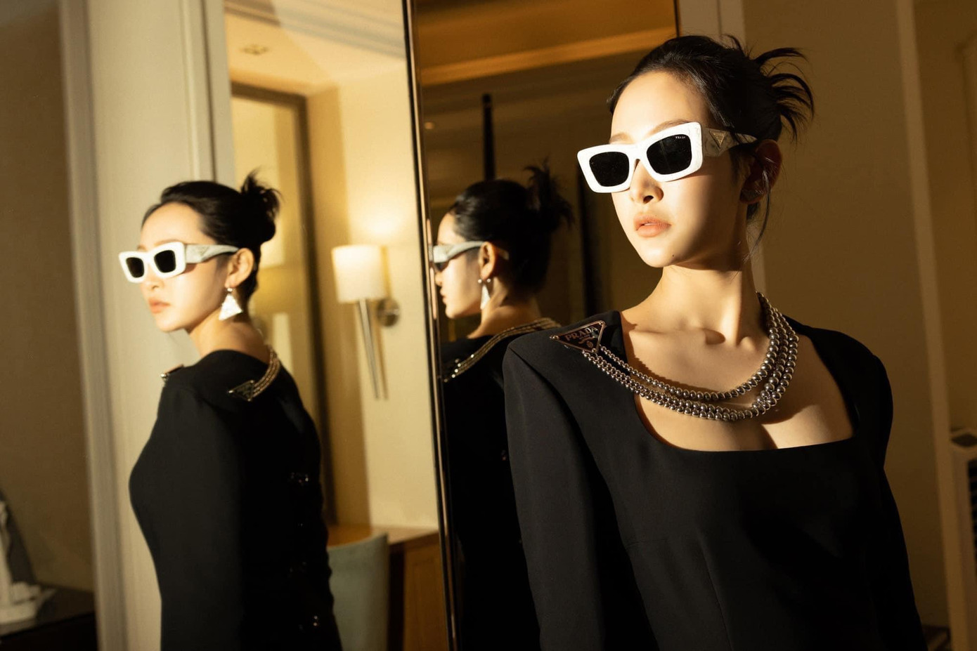 Cách đây ít lâu, Hiền Hồ chia sẻ lên MXH hình ảnh bản thân phối đồ thời thượng nhưng lượng tương tác cũng không nhiều như trước. Cách đây ít lâu, Hiền Hồ chia sẻ lên MXH hình ảnh bản thân phối đồ thời thượng nhưng lượng tương tác cũng không nhiều như trước.