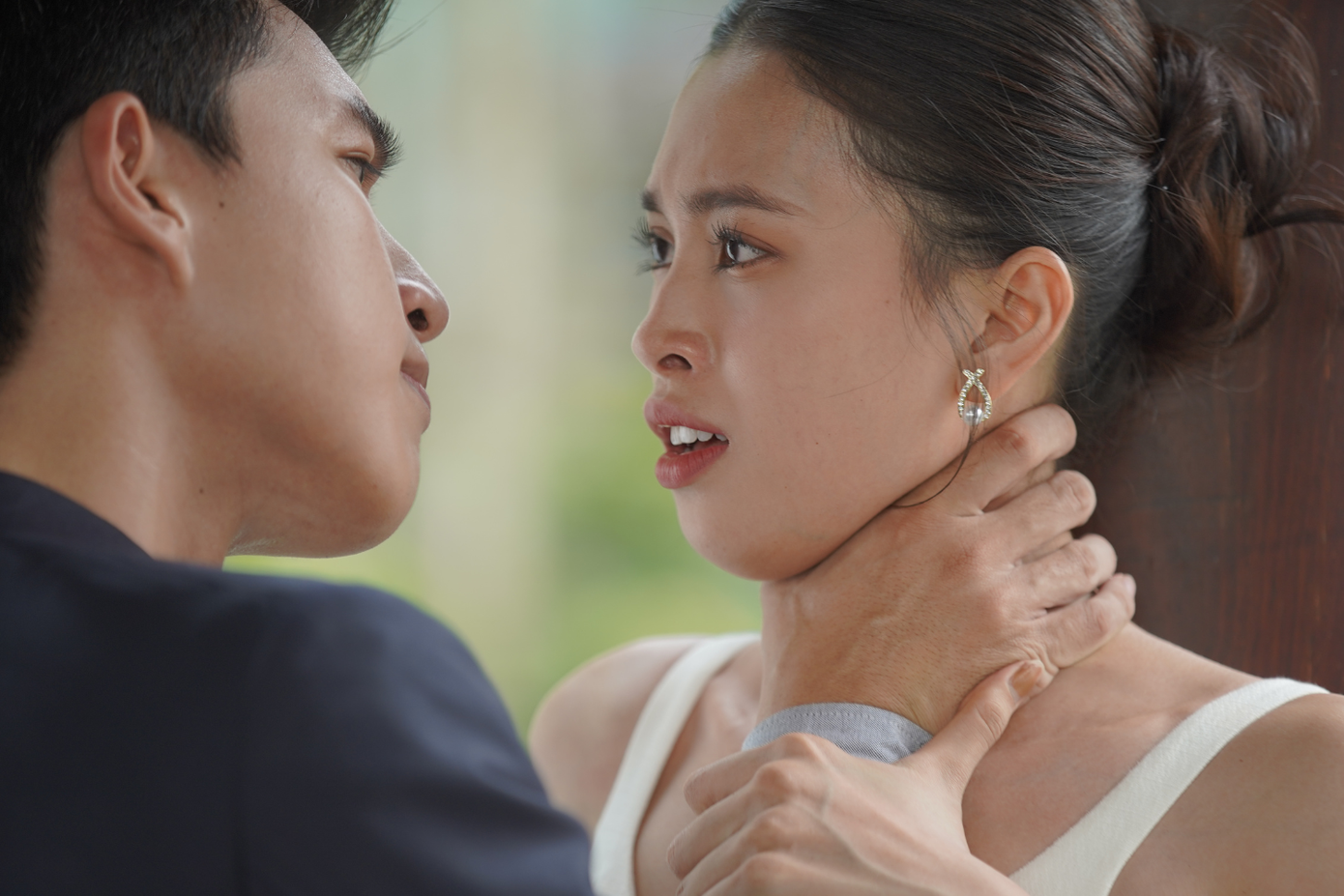 Sự kết hợp ngắn ngủi của HIEUTHUHAI và Tiểu Vy trong tập phim vừa đủ để tạo điểm nhấn, vừa đủ để cho 2 diễn viên trẻ có cơ hội thể hiện khả năng.