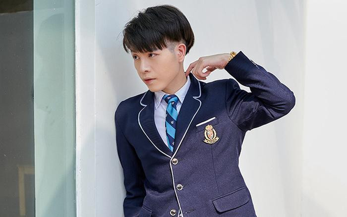 Đức Phúc từng sợ hãi một thời gian dài vì bị bắt nạt. Đức Phúc từng sợ hãi một thời gian dài vì bị bắt nạt.