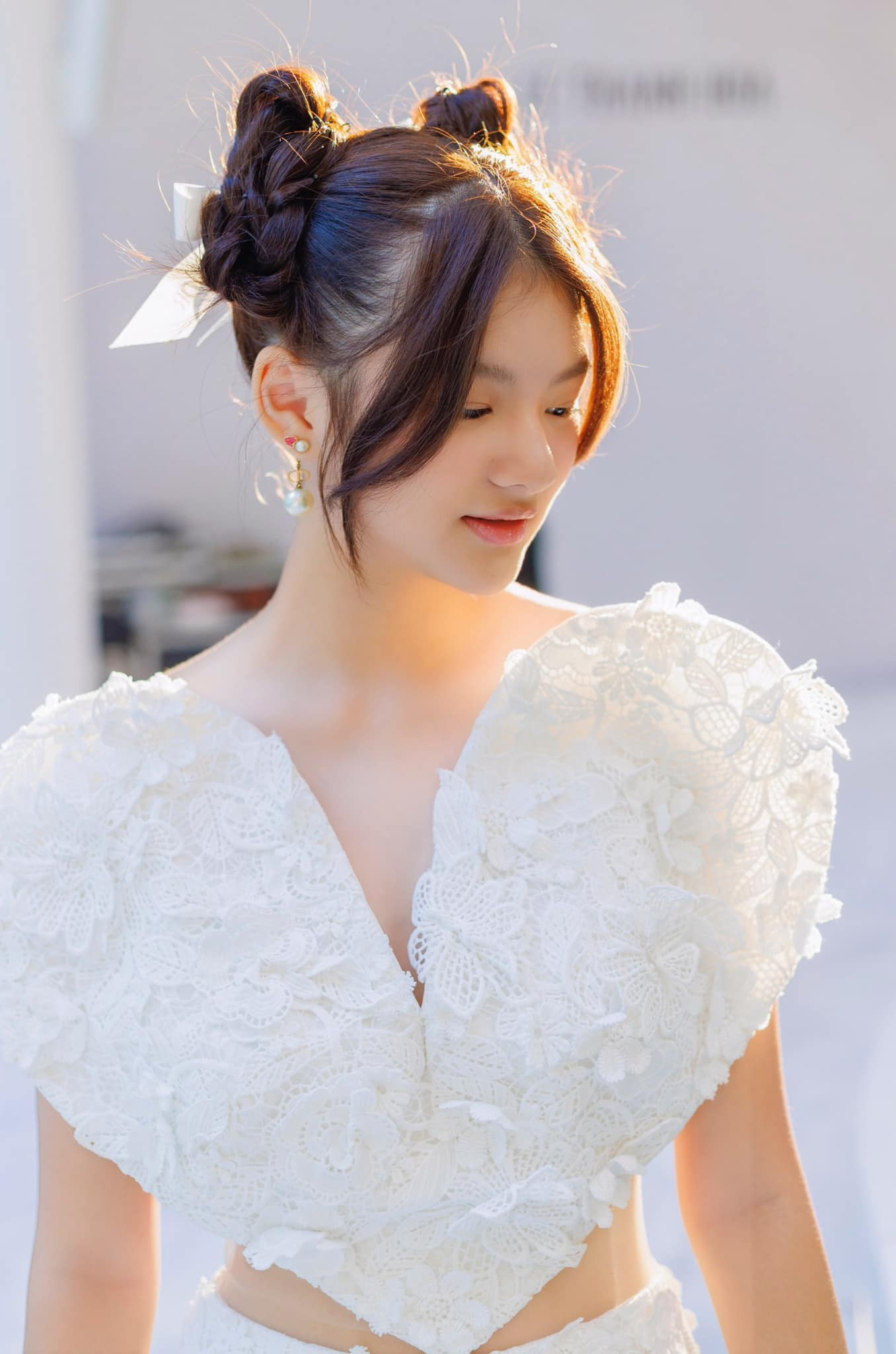 Ái nữ nhà Bảo Sơn - Trương Ngọc Ánh xinh ngất ngây khi tham dự sự kiện cùng mẹ. Ái nữ nhà Bảo Sơn - Trương Ngọc Ánh xinh ngất ngây khi tham dự sự kiện cùng mẹ.