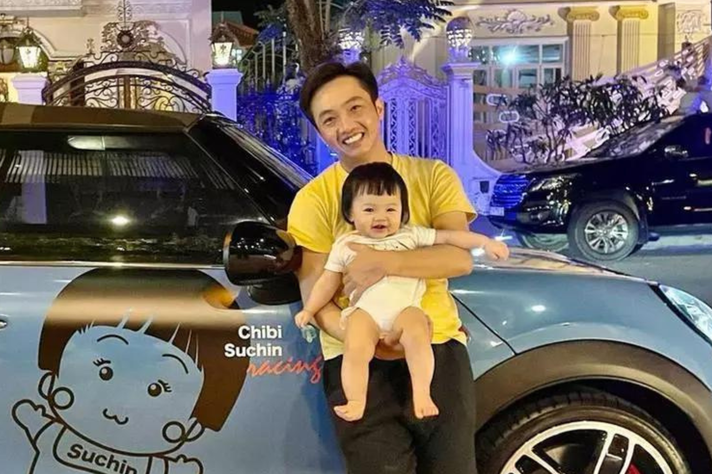 "Thế lực nhí" nhà Cường Đô La - Đàm Thu Trang ngay từ khi chào đời đã "đốn tim" netizen bởi vẻ ngoài bụ bẫm, đáng yêu. "Thế lực nhí" nhà Cường Đô La - Đàm Thu Trang ngay từ khi chào đời đã "đốn tim" netizen bởi vẻ ngoài bụ bẫm, đáng yêu.