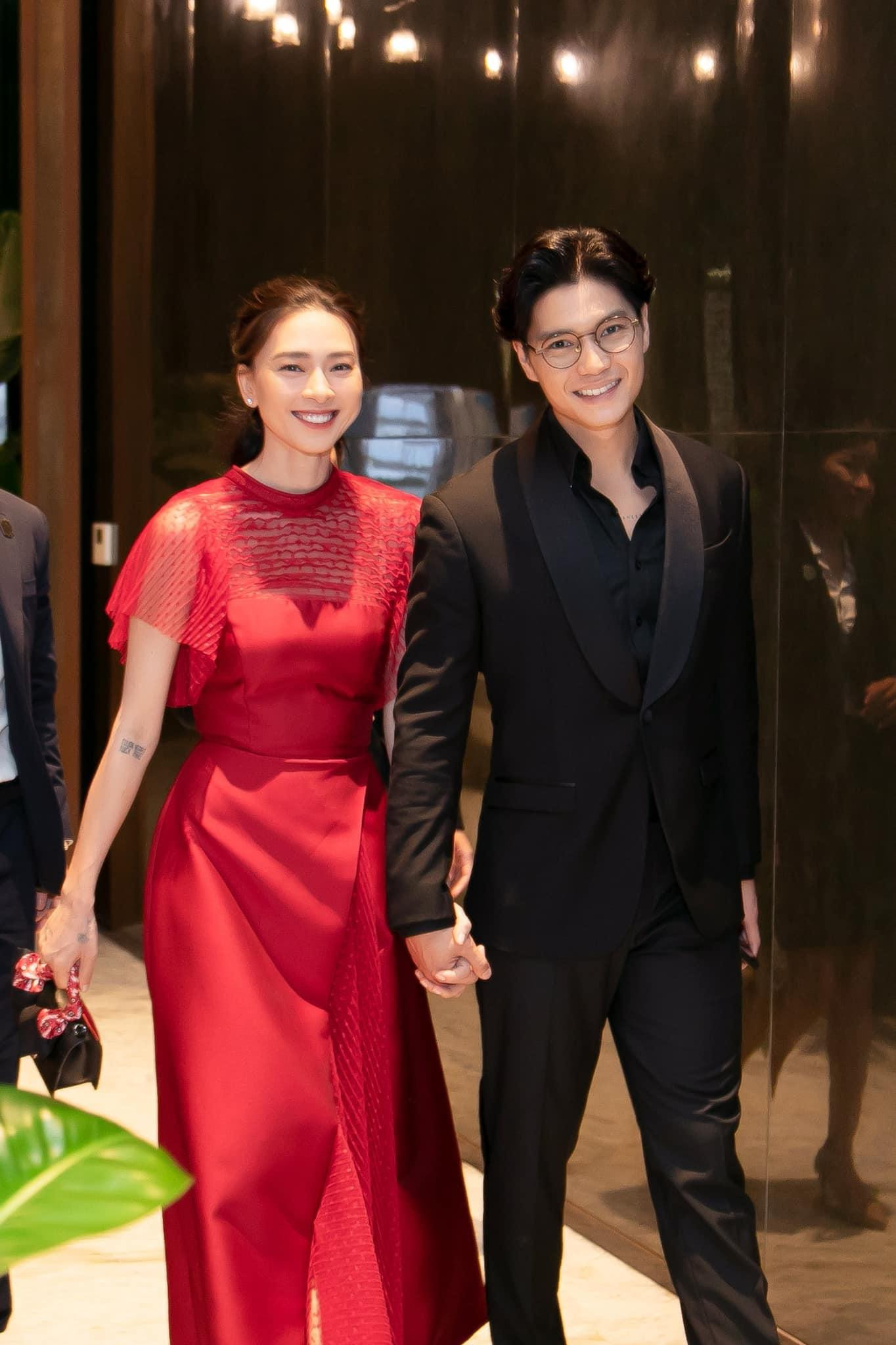 Ngô Thanh Vân và Huy Trần luôn khiến dân tình ghen tỵ bởi những khoảnh khắc "tình bể bình". Ngô Thanh Vân và Huy Trần luôn khiến dân tình ghen tỵ bởi những khoảnh khắc "tình bể bình".