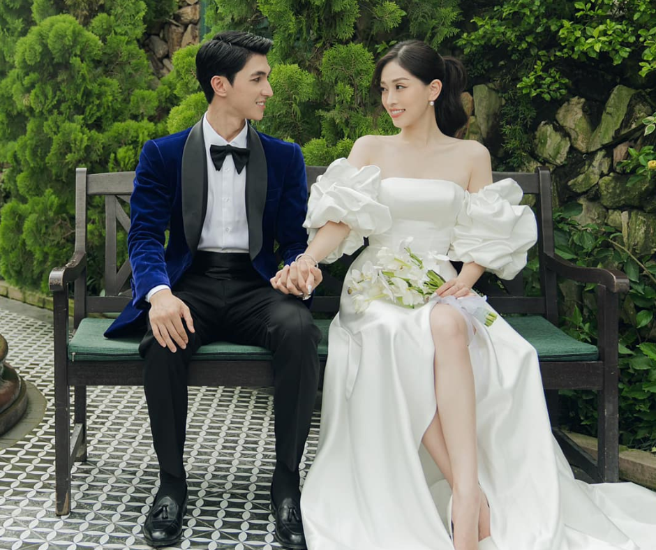 Một bộ ảnh cưới khác được chụp trong bối cảnh vườn hoa của Phương Nga - Bình An.