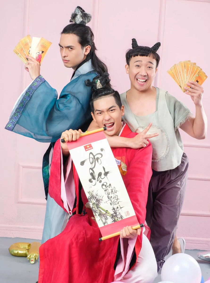 Quốc Anh từng vào vai bạn thân Trấn Thành trong phim điện ảnh Tết 2019. Quốc Anh từng vào vai bạn thân Trấn Thành trong phim điện ảnh Tết 2019.