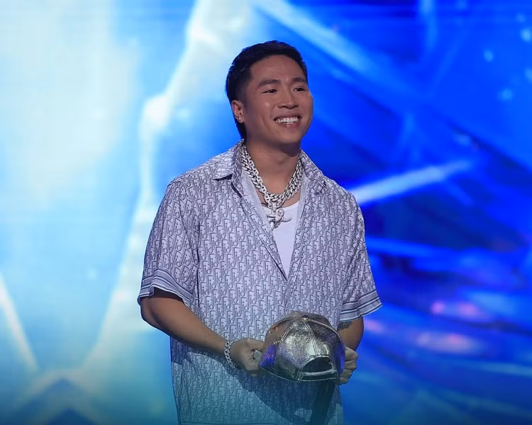 24K. Right trở thành "thợ săn nón vàng" tại Rap Việt 3.