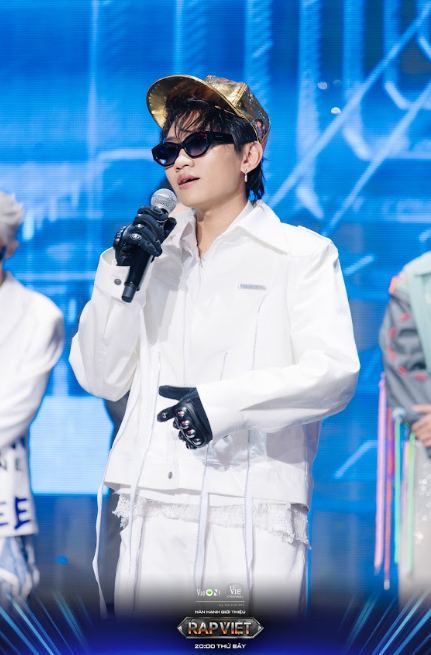 Mặc dù &quot;bung sức&quot; ở phần lyrics cùng flow mạnh mẽ, MANBO được nhận xét &quot;không gây bất ngờ&quot; ở vòng đấu quan trọng.