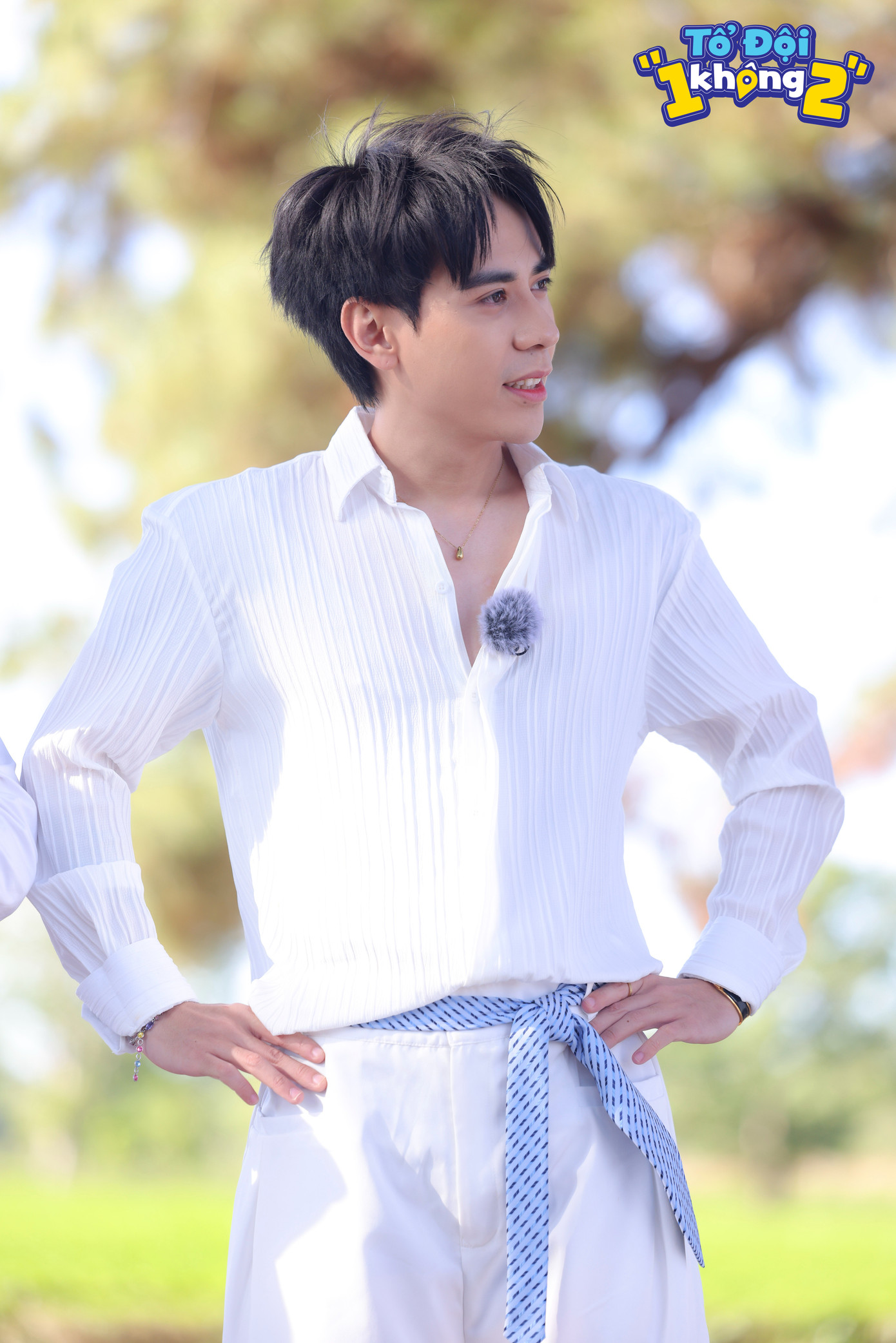 Quang Hùng MasterD vô tình hé lộ sắp ra mắt album và tổ chức fan meeting trong tập 11 Tổ Đội "1 Không 2". Quang Hùng MasterD vô tình hé lộ sắp ra mắt album và tổ chức fan meeting trong tập 11 Tổ Đội "1 Không 2".