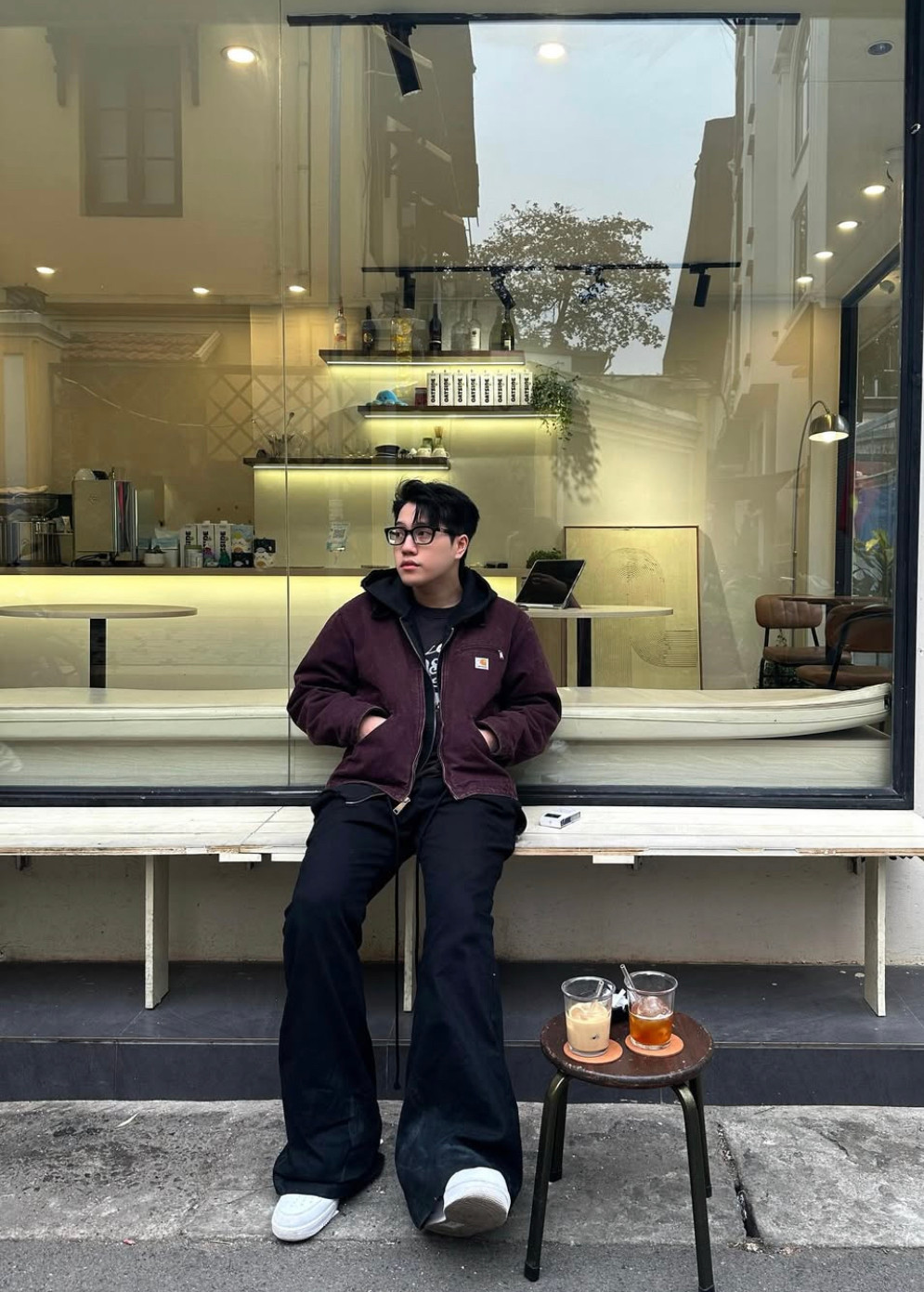 Gu ăn mặc đậm chất đường phố của Kewtiie. Gu ăn mặc đậm chất đường phố của Kewtiie.