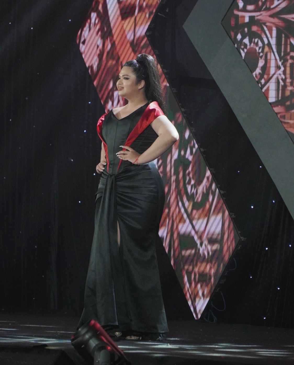 Huy Hoàng - gà chiến team Mai Ngô nhận về nhiều lời khen bởi thần thái tự tin.