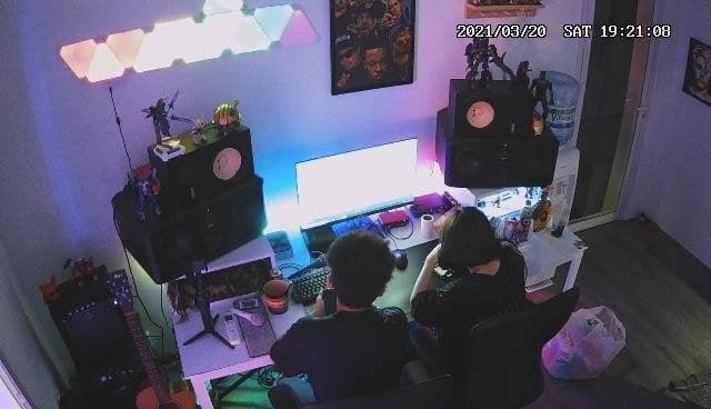 Hình ảnh được cho là của Kellie tại studio.