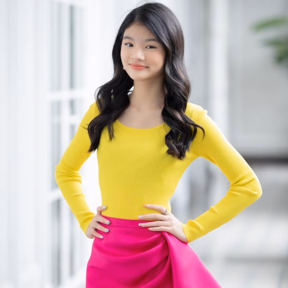 Con gái của diễn viên Trương Ngọc Ánh càng lớn càng xinh đẹp.