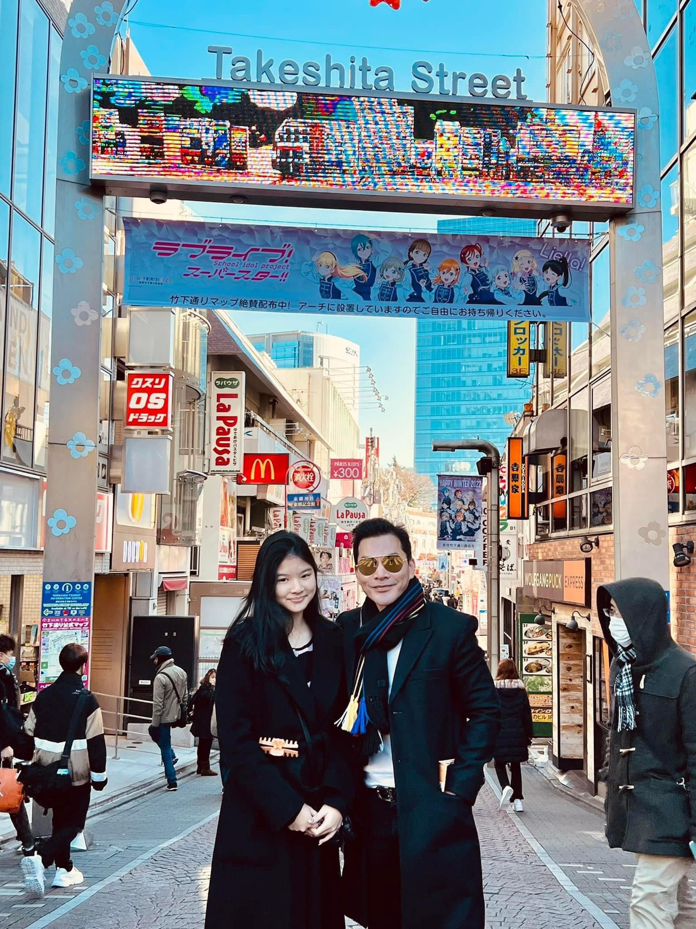 Con gái Trương Ngọc Ánh thường xuyên được bố mẹ dẫn đi du lịch ở nhiều địa điểm nổi tiếng. Con gái Trương Ngọc Ánh thường xuyên được bố mẹ dẫn đi du lịch ở nhiều địa điểm nổi tiếng.