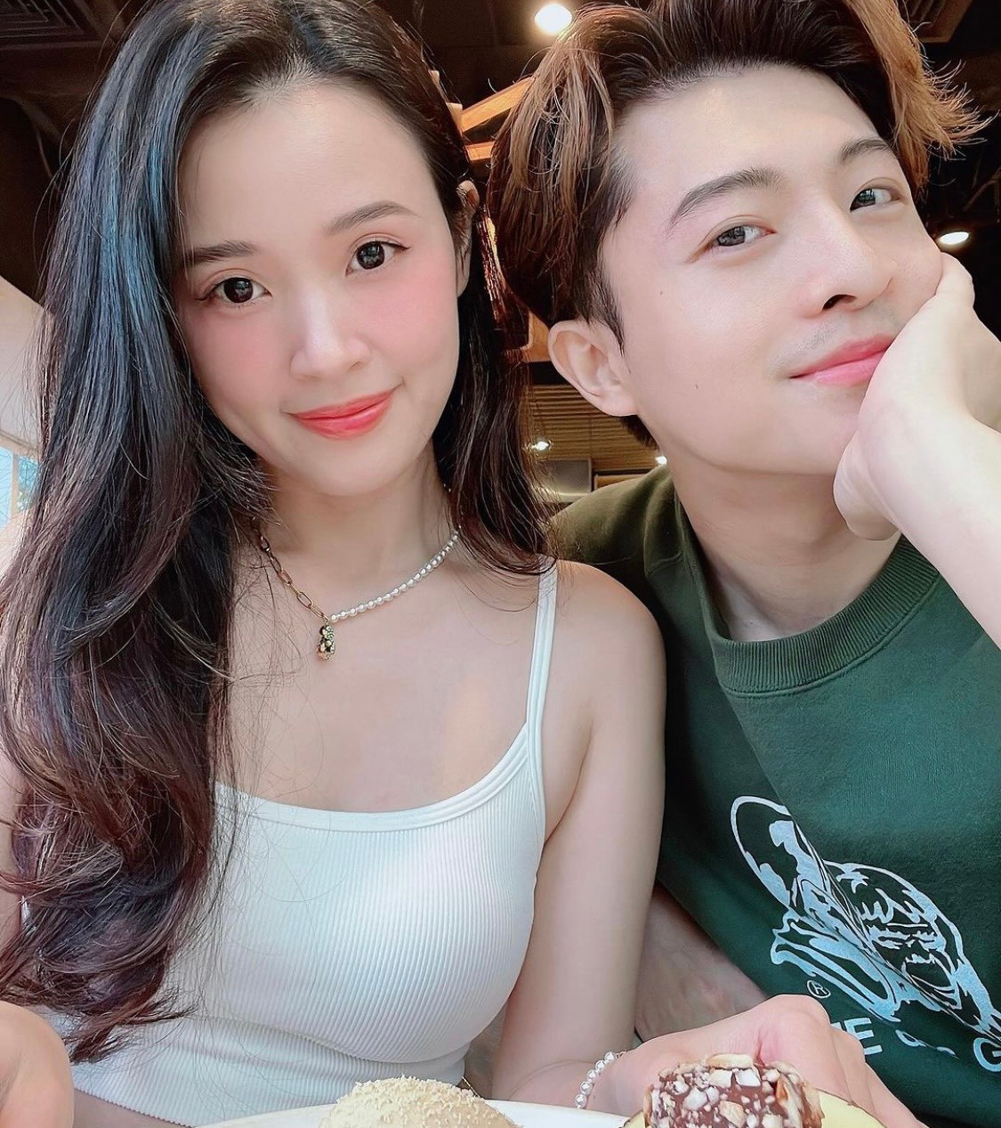 Midu tái ngộ Harry Lu sau 8 năm đóng cặp trong "4 năm, 2 chàng, 1 tình yêu".