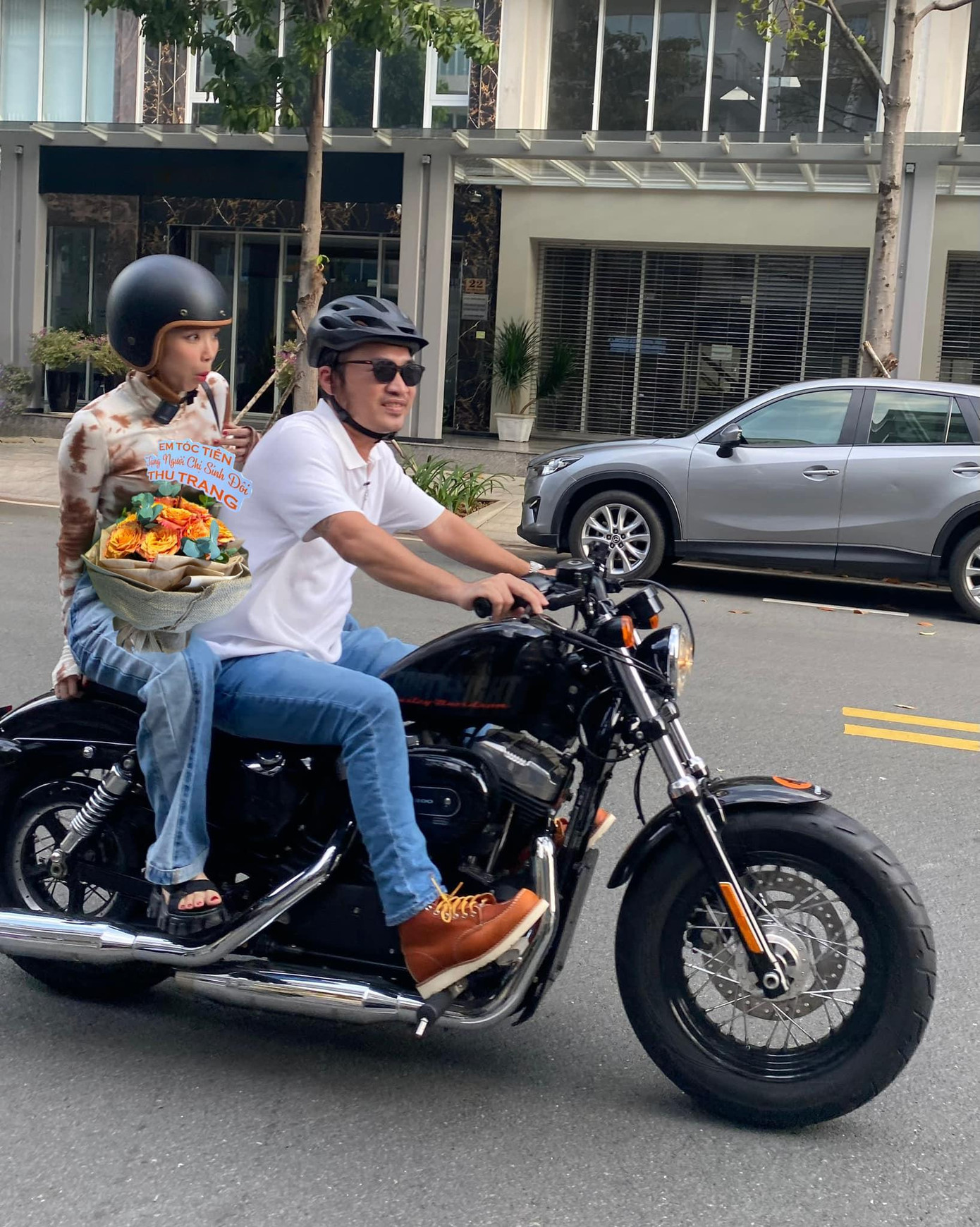 Hình ảnh đáng yêu của Tóc Tiên và Tiến Luật.