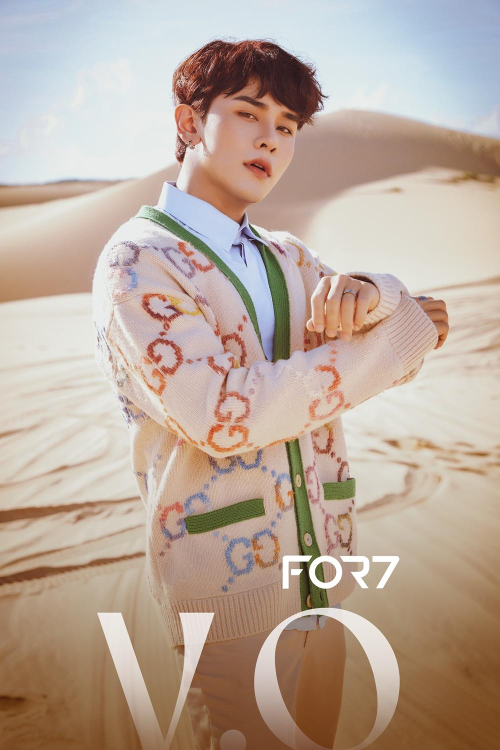 V.O là sub vocalist của FOR7.