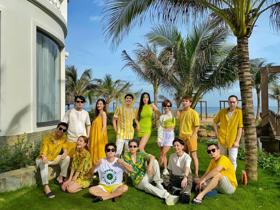 "Bạn bè chí cốt, tri kỷ không thể hiện ở MXH mà nằm ở ngoài đời sống" - Minh Hằng khẳng định quan điểm về tình bạn. "Bạn bè chí cốt, tri kỷ không thể hiện ở MXH mà nằm ở ngoài đời sống" - Minh Hằng khẳng định quan điểm về tình bạn.